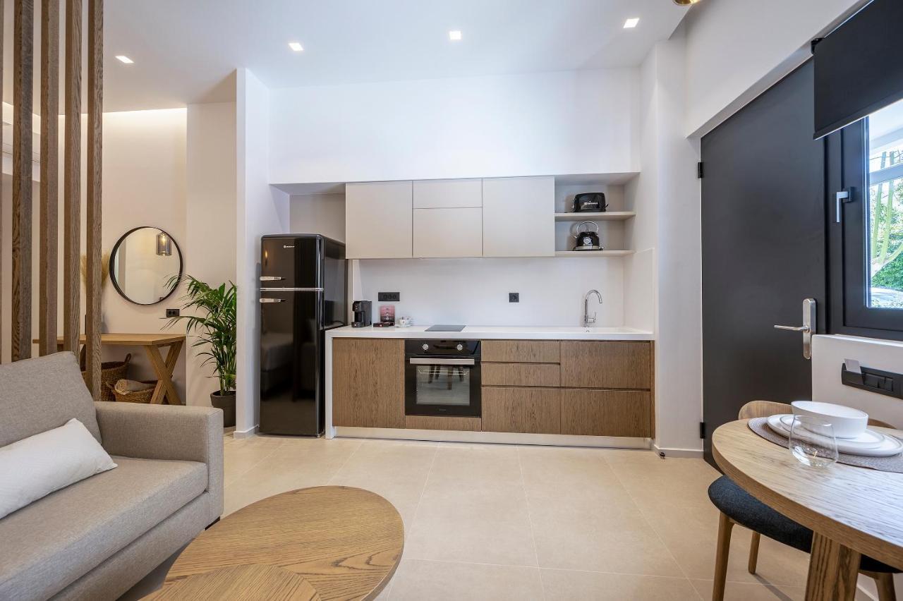 Apollon Apartment *